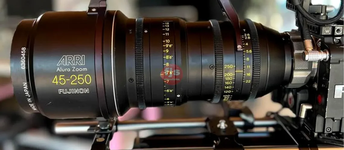 Alura-zoom-45-250-eabytnom-fjs-01